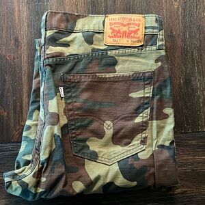 Levi’s 541 camo 36x29